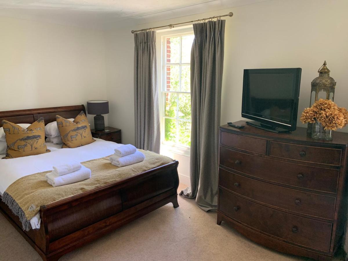 Scarborough Hill Country 4*